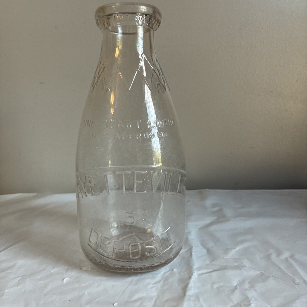 Vintage Duraglas Milk Jar One Quart Fayetteville, North‎ Carolina Clear 8.5"